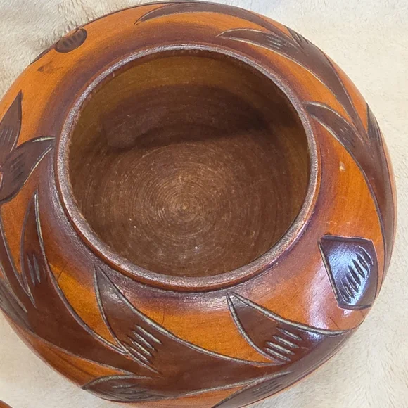 VTG Carved Wood Trinket Box Floral Round with Lid  Rustic Home Decor Dark Brown - Picture 8 of 12